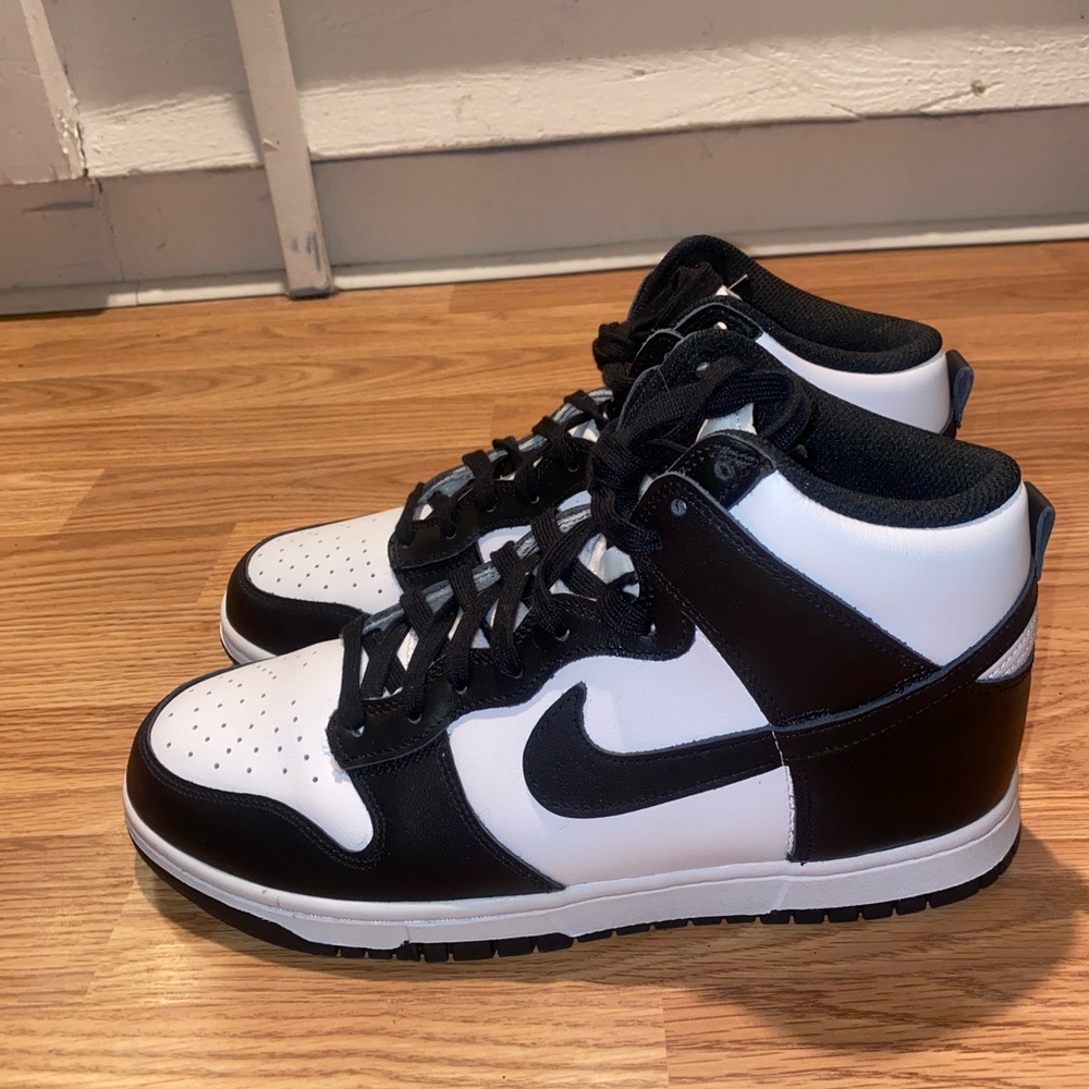 High top Nike dunks